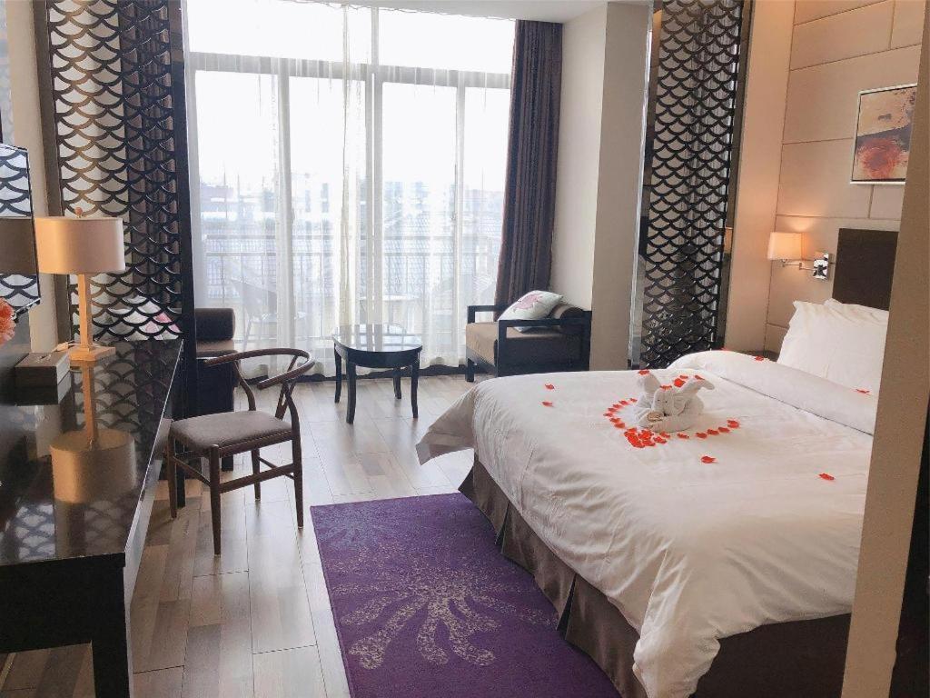 Jinjiang Metropolo Hotel - Liyang Tianmu Lake Changzhou  Buitenkant foto