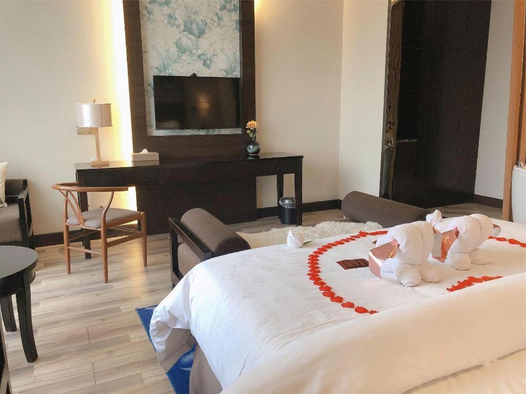 Jinjiang Metropolo Hotel - Liyang Tianmu Lake Changzhou  Buitenkant foto