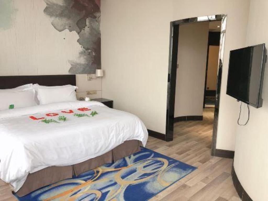 Jinjiang Metropolo Hotel - Liyang Tianmu Lake Changzhou  Buitenkant foto