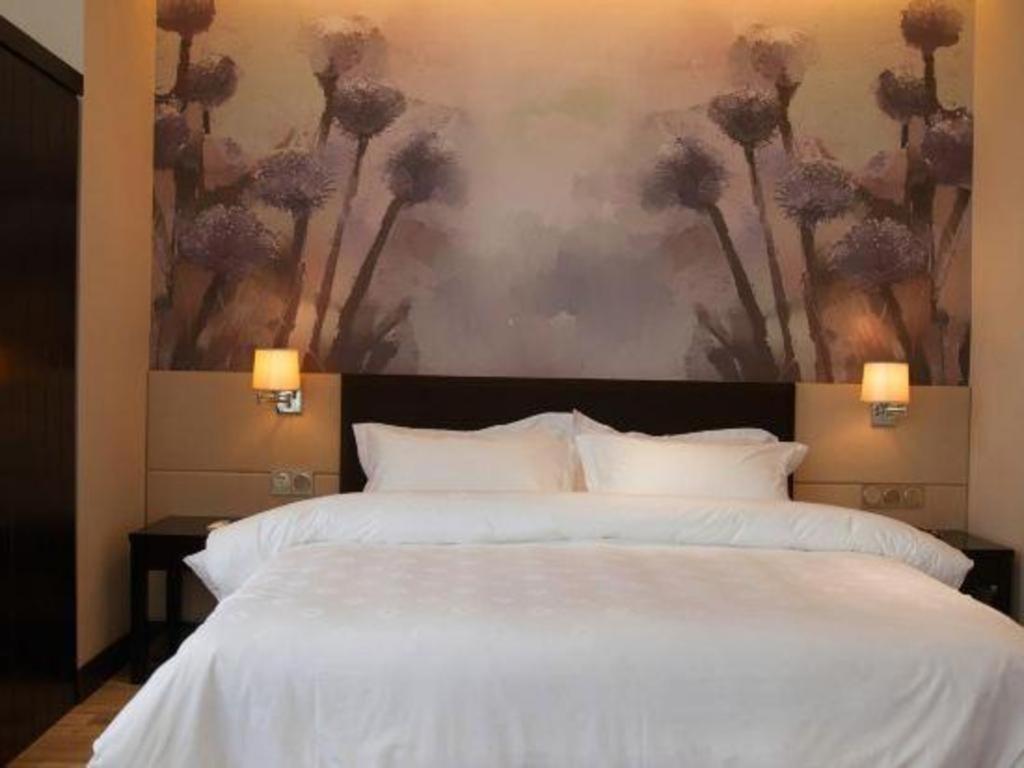 Jinjiang Metropolo Hotel - Liyang Tianmu Lake Changzhou  Buitenkant foto