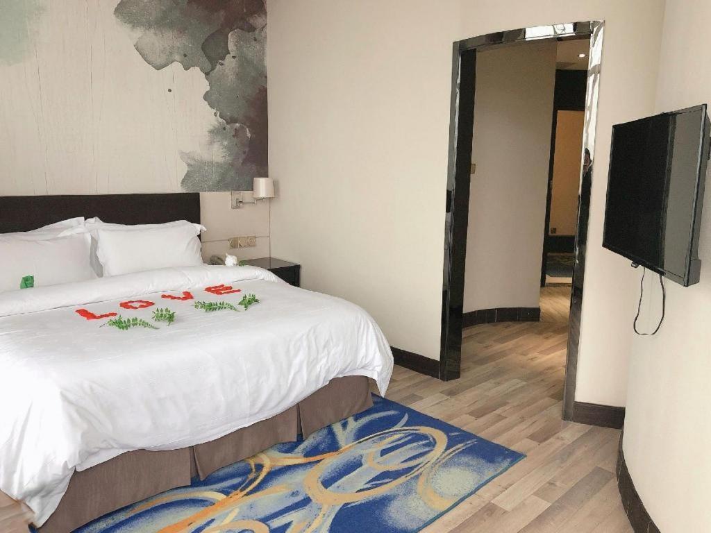 Jinjiang Metropolo Hotel - Liyang Tianmu Lake Changzhou  Buitenkant foto